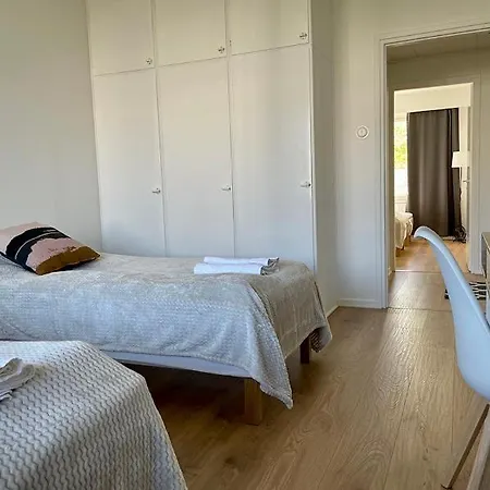 Apartment Kotimaailma Kotikolmiovesijk 3640 Lahti